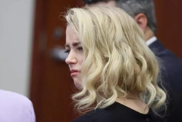 Johnny Depp eski olayları gündeme getirdi!